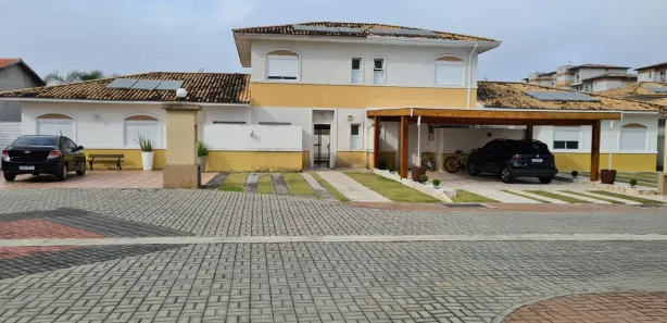 Casa de Condomínio com 3 Quartos à venda, 88m² no Loteamento Industrial Água Preta, Pindamonhangaba