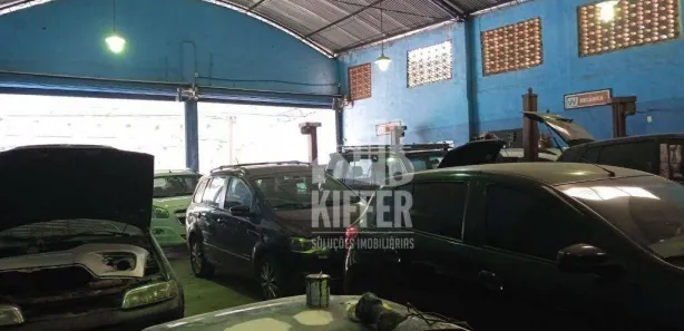 Galpão / Depósito / Armazém à venda, 300m² no Santa Rosa, Niterói