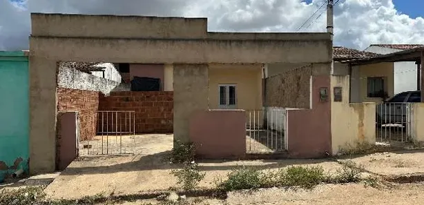 Casa com 2 Quartos à venda, 126m² no Centro, Glória do Goitá