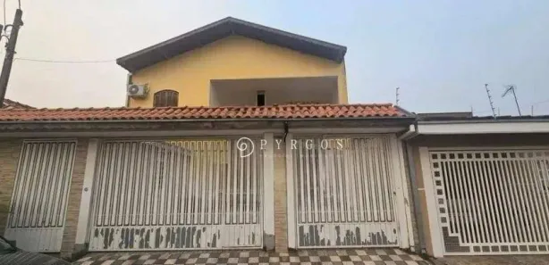 Sobrado com 5 Quartos para venda ou aluguel, 300m² no Jardim Flórida, Jacareí