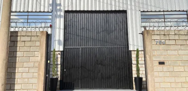 Galpão / Depósito / Armazém à venda, 280m² no Jardim Canadá, Nova Lima