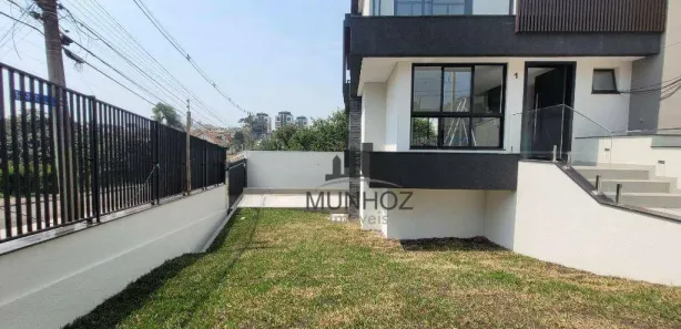 Sobrado com 3 Quartos à venda, 194m² no Ahú, Curitiba
