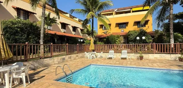 Casa de Condomínio com 3 Quartos para alugar, 141m² no Camboinhas, Niterói