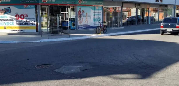 Loja / Salão / Ponto Comercial para alugar, 35m² no Palmeiras, Cabo Frio