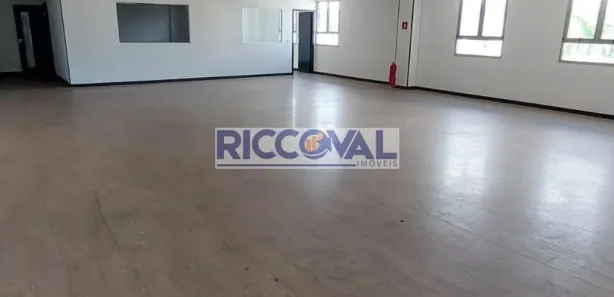 Galpão / Depósito / Armazém para alugar, 710m² no Santa Fé, Osasco