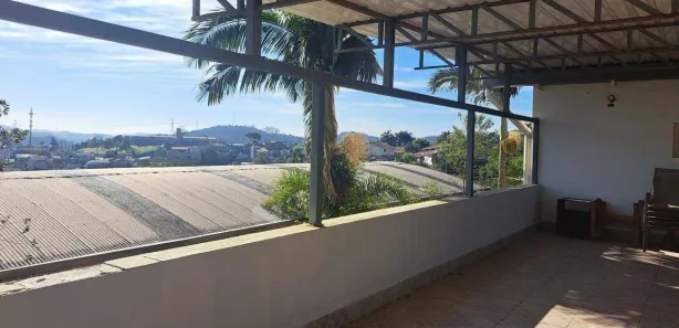 Casa com 3 Quartos para alugar, 295m² no Suíssa, Ribeirão Pires