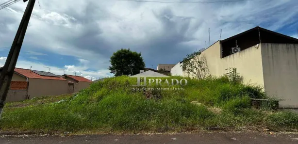 Terreno / Lote / Condomínio à venda, 375m² no Vila Lucarewski, Jataizinho