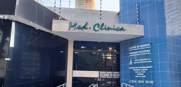 Loja / Salão / Ponto Comercial com 8 Quartos à venda, 230m² no Petrópolis, Natal