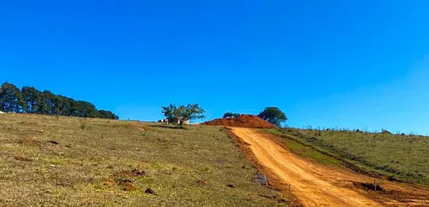 Terreno / Lote / Condomínio à venda, 1000m² no Centro, Igaratá