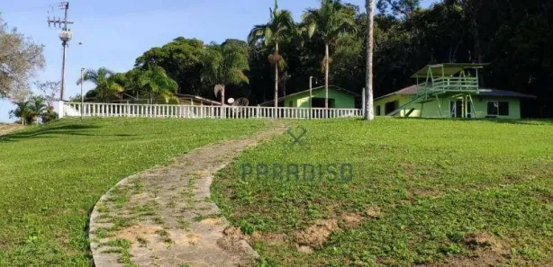 Fazenda / Sítio / Chácara com 10 Quartos à venda, 193600m² no , Antonina