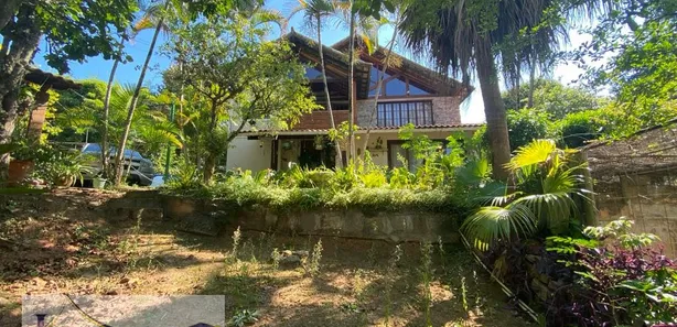 Fazenda / Sítio / Chácara com 3 Quartos à venda, 200m² no Mantiquira, Paty do Alferes