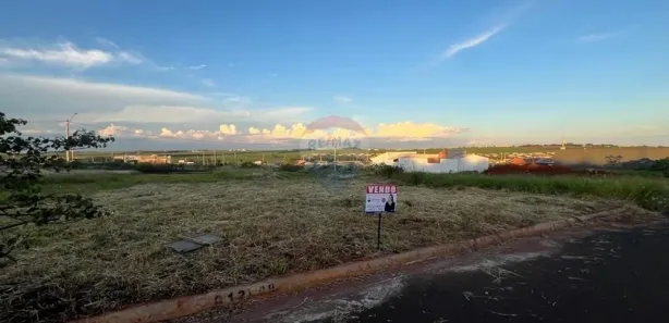 Terreno / Lote / Condomínio à venda, 160m² no , Cravinhos