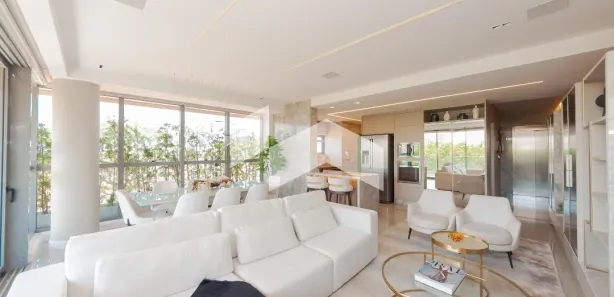 Apartamento com 3 Quartos para alugar, 152m² no Água Verde, Curitiba