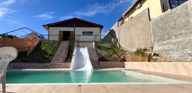 Fazenda / Sítio / Chácara com 3 Quartos à venda, 230m² no Jundiaquara, Araçoiaba da Serra
