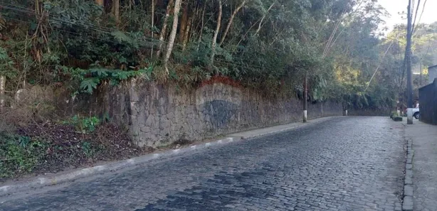 Terreno / Lote / Condomínio à venda, 9542m² no Bingen, Petrópolis