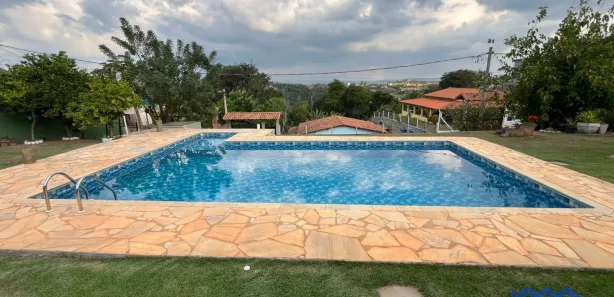 Fazenda / Sítio / Chácara com 2 Quartos à venda, 1000m² no , Mairinque