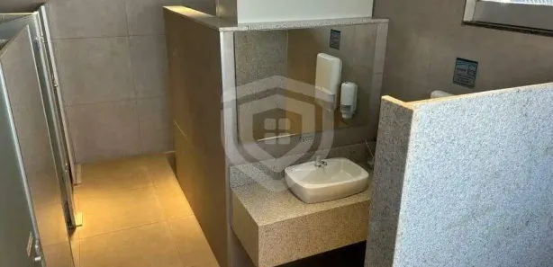 Loja / Salão / Ponto Comercial à venda, 1000m² no Centro, Bauru