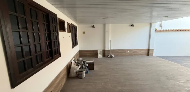 Casa com 5 Quartos para venda ou aluguel, 208m² no Comendador Soares, Nova Iguaçu