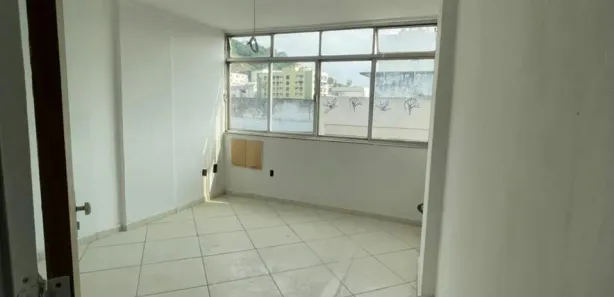 Kitnet com 1 Quarto para alugar, 45m² no Centro, São Gonçalo