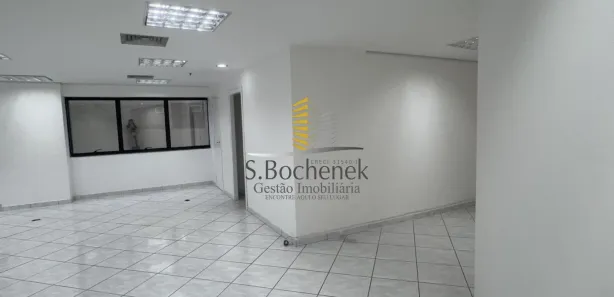 Conjunto Comercial / Sala com 1 Quarto para venda ou aluguel, 83m² no Alphaville Industrial, Barueri