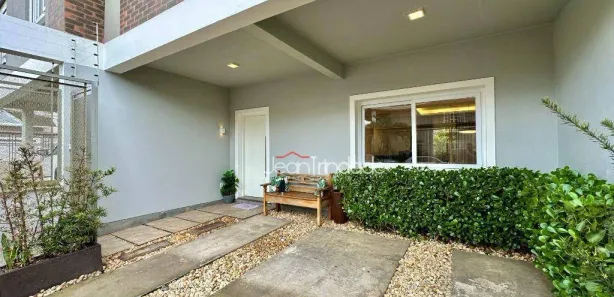 Sobrado com 3 Quartos à venda, 121m² no Estância Velha, Canoas