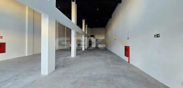 Loja / Salão / Ponto Comercial à venda, 137m² no Bom Pastor, Divinópolis