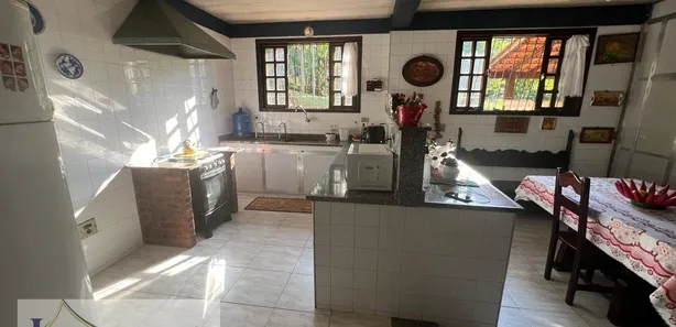Fazenda / Sítio / Chácara com 7 Quartos à venda, 33000m² no São João, Barra do Piraí