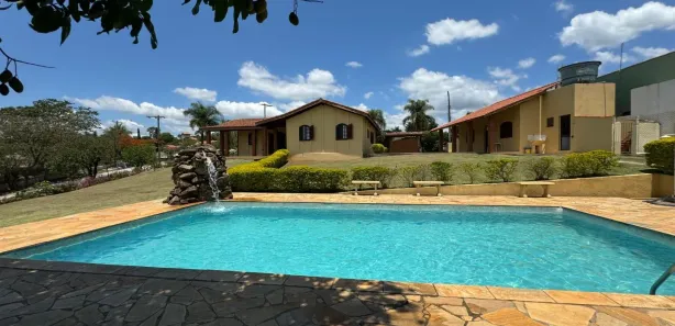 Fazenda / Sítio / Chácara com 5 Quartos à venda, 252m² no Residencial Country Felix, Bom Jesus dos Perdões