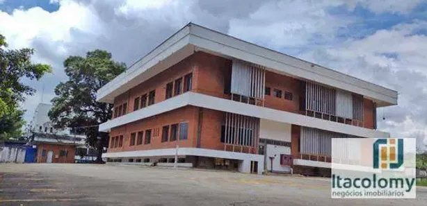 Prédio Inteiro para alugar, 1270m² no Núcleo Residencial Isabela, Taboão da Serra