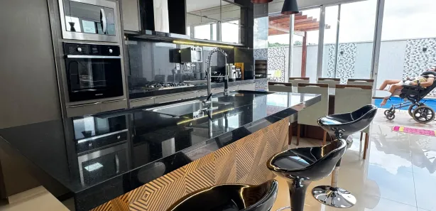 Casa de Condomínio com 3 Quartos à venda, 204m² no Jardins Nápoles, Senador Canedo