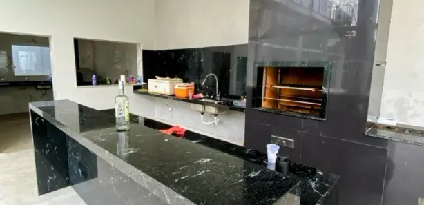 Fazenda / Sítio / Chácara com 5 Quartos à venda, 2300m² no , Mairinque