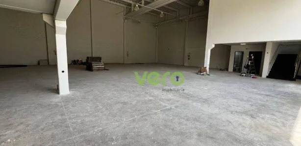 Galpão / Depósito / Armazém para alugar, 274m² no Loteamento Industrial Machadinho, Americana