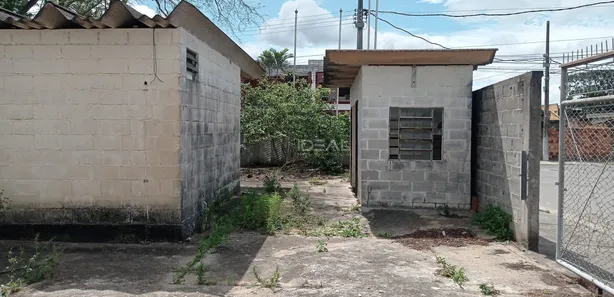 Casa Comercial para venda ou aluguel, 1500m² no Goitacazes, Campos dos Goytacazes