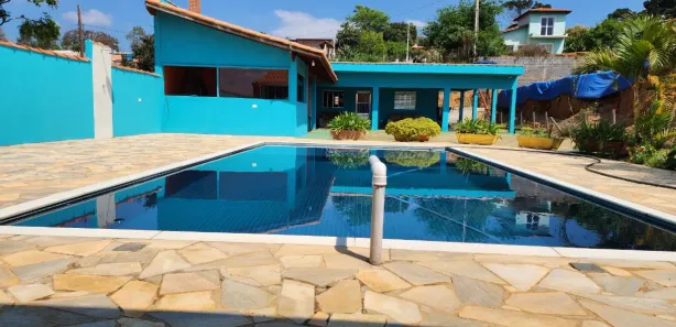 Fazenda / Sítio / Chácara com 3 Quartos à venda, 711m² no , Mairinque