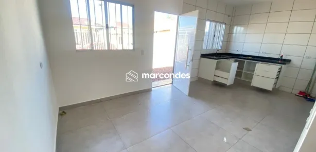 Casa com 2 Quartos para alugar, 60m² no Nações, Fazenda Rio Grande