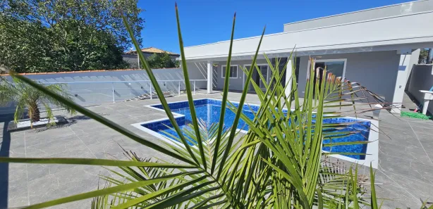 Fazenda / Sítio / Chácara com 3 Quartos à venda, 300m² no , Mairinque