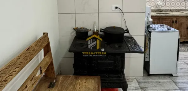 Casa com 6 Quartos para alugar, 10m² no Vila Arcina, Telêmaco Borba