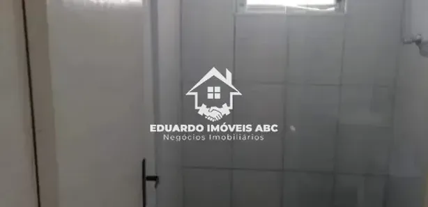 Galpão / Depósito / Armazém para alugar, 700m² no Vila Caraguata, Cubatão