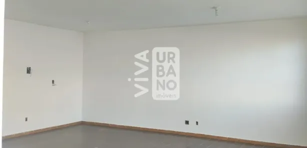 Conjunto Comercial / Sala para alugar, 46m² no Aterrado, Volta Redonda