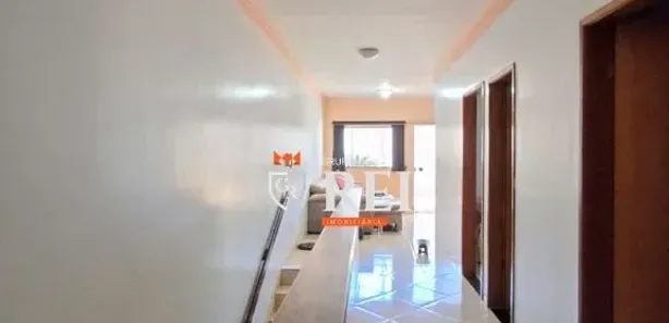 Sobrado com 2 Quartos à venda, 110m² no Medeiros, Rio Verde