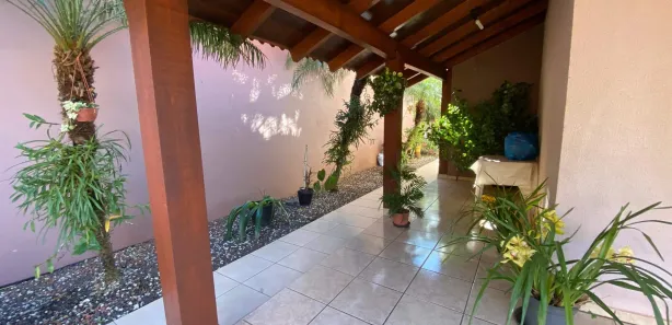 Casa com 4 Quartos para alugar, 253m² no Maria Goretti, Chapecó