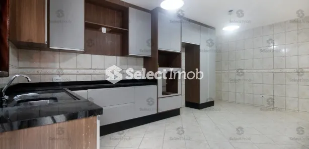 Sobrado com 3 Quartos para alugar, 255m² no Jardim Primavera, Mauá