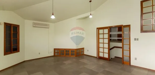 Casa com 4 Quartos à venda, 342m² no Patronato, Santa Maria