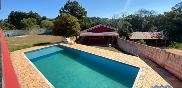 Fazenda / Sítio / Chácara com 4 Quartos à venda, 1200m² no , Mairinque