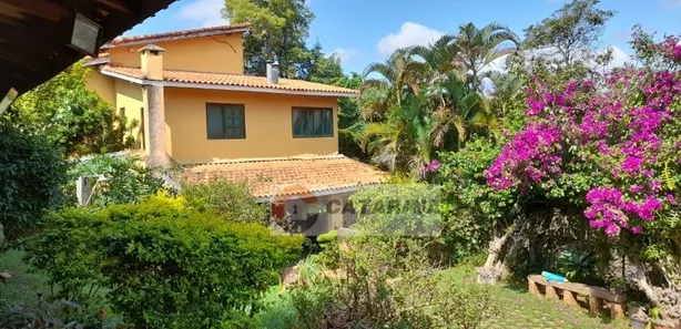 Fazenda / Sítio / Chácara com 3 Quartos à venda, 2000m² no , Mairinque