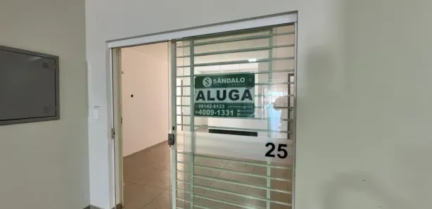 Conjunto Comercial / Sala para alugar, 60m² no Conjunto Habitacional Inocente Vila Nova Júnior, Maringá