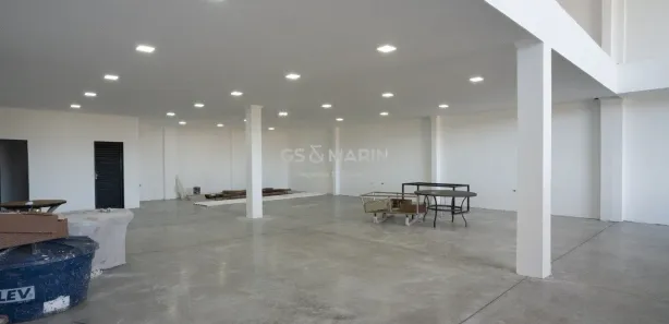 Loja / Salão / Ponto Comercial para alugar, 500m² no Jardim Alvorada, Cambé