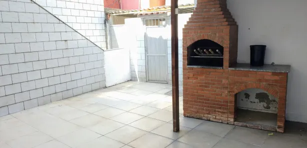 Casa de Vila com 2 Quartos para alugar, 58m² no Centro, Nilópolis