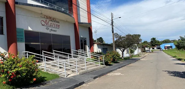 Prédio Inteiro à venda, 677m² no Garavelo Residencial Park, Aparecida de Goiânia