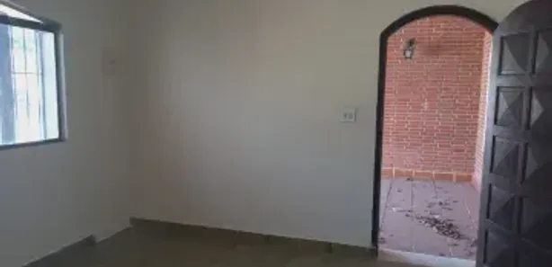 Casa com 2 Quartos para alugar, 100m² no Jardim Flórida, Jacareí